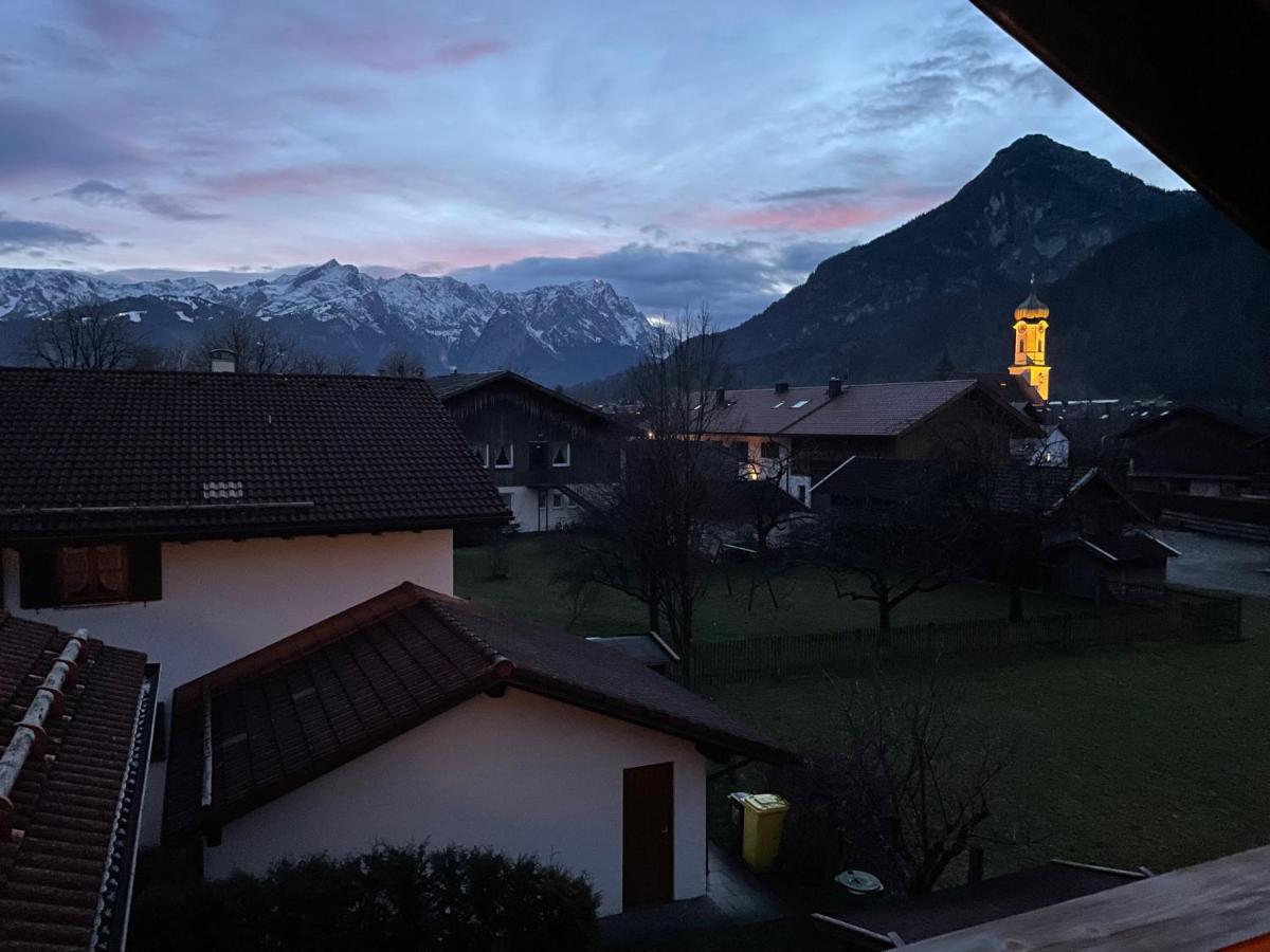 Dachgeschosswohnung Mit Traumhaftem Zugspitzblick Bei Garmisch Farchant Exterior photo