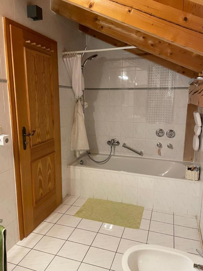 Dachgeschosswohnung Mit Traumhaftem Zugspitzblick Bei Garmisch Farchant Exterior photo